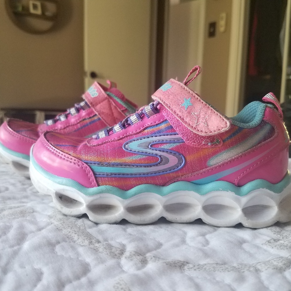 Sketchers tennies